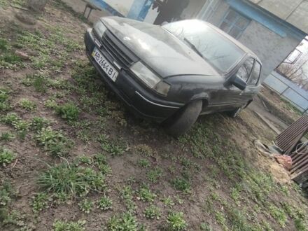 Черный Опель Вектра, объемом двигателя 2 л и пробегом 400 тыс. км за 1150 $, фото 1 на Automoto.ua