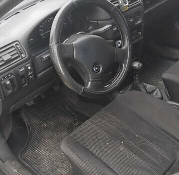 Чорний Опель Вектра, об'ємом двигуна 0 л та пробігом 273 тис. км за 1100 $, фото 1 на Automoto.ua