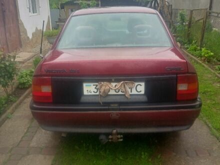 Черный Опель Вектра, объемом двигателя 1 л и пробегом 320 тыс. км за 1200 $, фото 1 на Automoto.ua