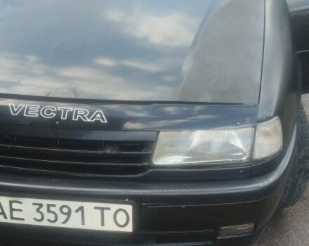 Опель Вектра 1991 в Нежине на Automoto.ua Черный Опель Вектра, объемом двигателя 1.6 л и пробегом 300 тыс. км за 1300 $, фото 1 на Automoto.ua