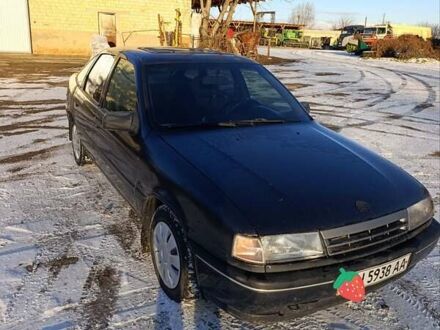 Черный Опель Вектра, объемом двигателя 1.6 л и пробегом 400 тыс. км за 1200 $, фото 1 на Automoto.ua