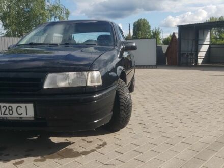 Опель Вектра 1992 в Шишаках на Automoto.ua Черный Опель Вектра, объемом двигателя 0 л и пробегом 355 тыс. км за 728 $, фото 1 на Automoto.ua