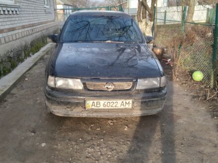 Черный Опель Вектра, объемом двигателя 2 л и пробегом 10 тыс. км за 900 $, фото 1 на Automoto.ua