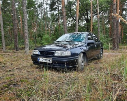 Черный Опель Вектра, объемом двигателя 2 л и пробегом 500 тыс. км за 1040 $, фото 1 на Automoto.ua