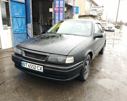 Черный Опель Вектра, объемом двигателя 2 л и пробегом 200 тыс. км за 1200 $, фото 1 на Automoto.ua