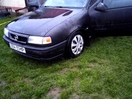 Черный Опель Вектра, объемом двигателя 2 л и пробегом 250 тыс. км за 800 $, фото 1 на Automoto.ua