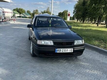 Черный Опель Вектра, объемом двигателя 2 л и пробегом 222 тыс. км за 1000 $, фото 1 на Automoto.ua