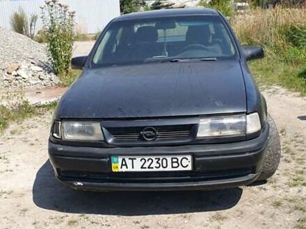 Опель Вектра 1995 в Ивано-Франковске на Automoto.ua Черный Опель Вектра, объемом двигателя 1.6 л и пробегом 500 тыс. км за 750 $, фото 1 на Automoto.ua