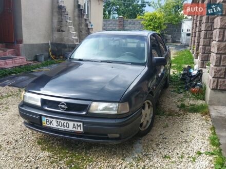 Чорний Опель Вектра, об'ємом двигуна 2 л та пробігом 230 тис. км за 950 $, фото 1 на Automoto.ua