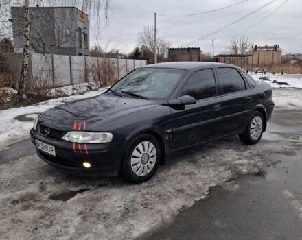 Черный Опель Вектра, объемом двигателя 1.7 л и пробегом 280 тыс. км за 1990 $, фото 1 на Automoto.ua