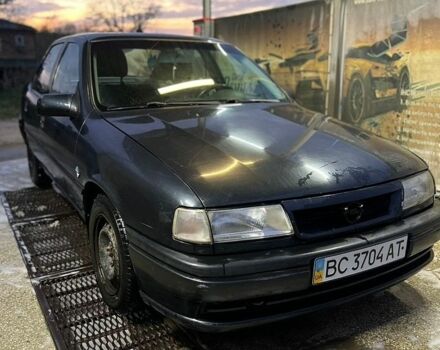 Черный Опель Вектра, объемом двигателя 1.8 л и пробегом 225 тыс. км за 1500 $, фото 1 на Automoto.ua