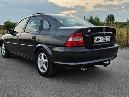 Опель Вектра 1996 у Дніпро (Дніпропетровську) на Automoto.ua Чорний Опель Вектра, об'ємом двигуна 1.8 л та пробігом 377 тис. км за 1500 $, фото 1 на Automoto.ua