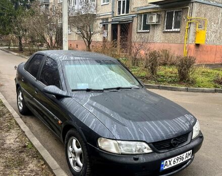 Черный Опель Вектра, объемом двигателя 1.6 л и пробегом 240 тыс. км за 2300 $, фото 1 на Automoto.ua