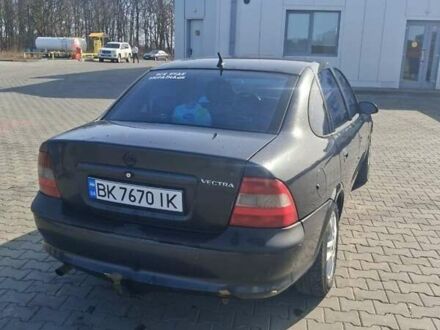 Черный Опель Вектра, объемом двигателя 1.6 л и пробегом 400 тыс. км за 1800 $, фото 1 на Automoto.ua