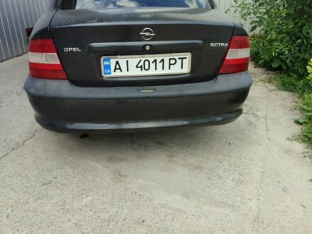 Чорний Опель Вектра, об'ємом двигуна 1.6 л та пробігом 400 тис. км за 1400 $, фото 1 на Automoto.ua
