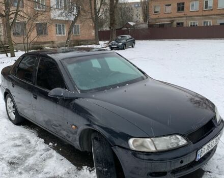 Чорний Опель Вектра, об'ємом двигуна 1.6 л та пробігом 300 тис. км за 1300 $, фото 1 на Automoto.ua