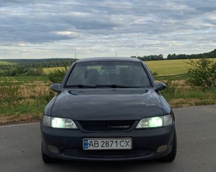 Чорний Опель Вектра, об'ємом двигуна 1.8 л та пробігом 340 тис. км за 2650 $, фото 1 на Automoto.ua