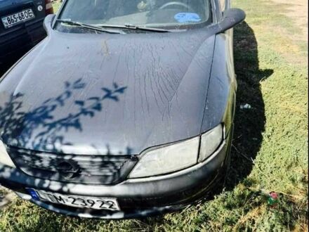 Чорний Опель Вектра, об'ємом двигуна 1.6 л та пробігом 999 тис. км за 700 $, фото 1 на Automoto.ua