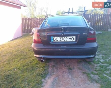 Черный Опель Вектра, объемом двигателя 1.8 л и пробегом 439 тыс. км за 2000 $, фото 1 на Automoto.ua