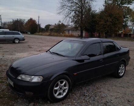 Черный Опель Вектра, объемом двигателя 0 л и пробегом 340 тыс. км за 2400 $, фото 1 на Automoto.ua