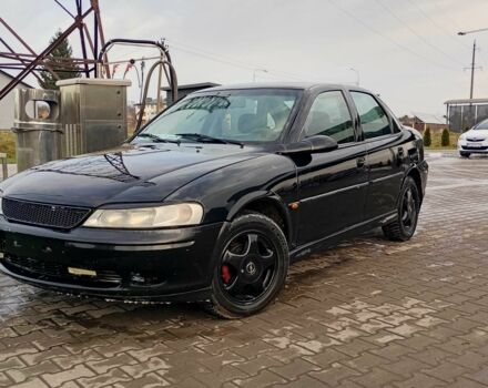 Черный Опель Вектра, объемом двигателя 1.6 л и пробегом 370 тыс. км за 1950 $, фото 1 на Automoto.ua