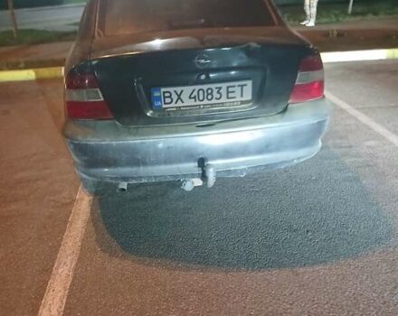 Чорний Опель Вектра, об'ємом двигуна 1.6 л та пробігом 375 тис. км за 2300 $, фото 1 на Automoto.ua