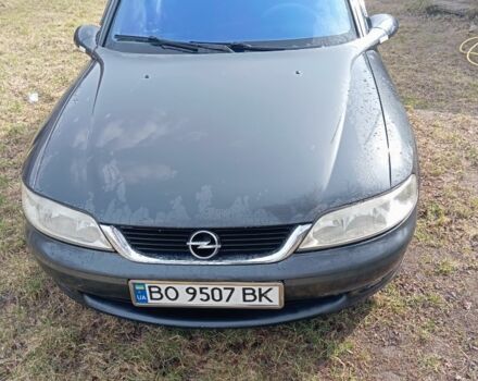 Черный Опель Вектра, объемом двигателя 1.6 л и пробегом 378 тыс. км за 1850 $, фото 1 на Automoto.ua