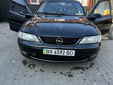 Черный Опель Вектра, объемом двигателя 1.6 л и пробегом 300 тыс. км за 1705 $, фото 1 на Automoto.ua
