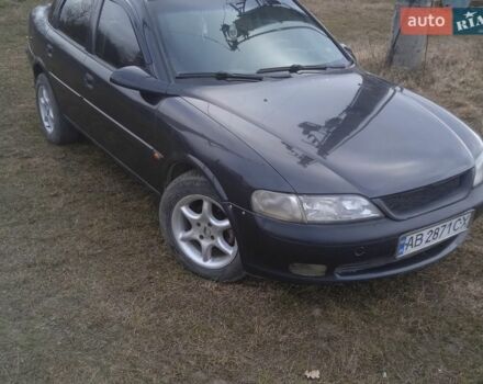 Черный Опель Вектра, объемом двигателя 1.8 л и пробегом 400 тыс. км за 2300 $, фото 1 на Automoto.ua