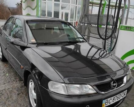 Черный Опель Вектра, объемом двигателя 1.8 л и пробегом 300 тыс. км за 1650 $, фото 1 на Automoto.ua