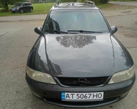 Чорний Опель Вектра, об'ємом двигуна 1.6 л та пробігом 400 тис. км за 1600 $, фото 1 на Automoto.ua