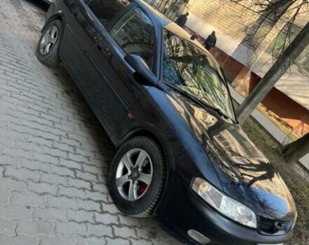 Черный Опель Вектра, объемом двигателя 2 л и пробегом 297 тыс. км за 2250 $, фото 1 на Automoto.ua