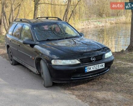 Чорний Опель Вектра, об'ємом двигуна 1.6 л та пробігом 220 тис. км за 1550 $, фото 1 на Automoto.ua