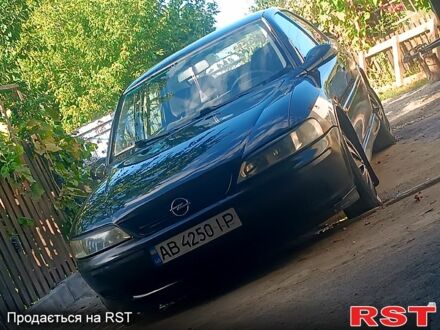 Черный Опель Вектра, объемом двигателя 1.6 л и пробегом 0 тыс. км за 2300 $, фото 1 на Automoto.ua