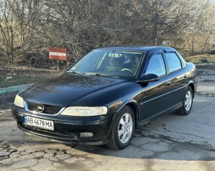 Черный Опель Вектра, объемом двигателя 1.8 л и пробегом 328 тыс. км за 3100 $, фото 1 на Automoto.ua