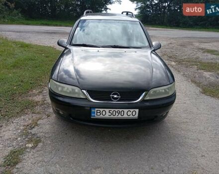 Чорний Опель Вектра, об'ємом двигуна 1.6 л та пробігом 320 тис. км за 2000 $, фото 1 на Automoto.ua