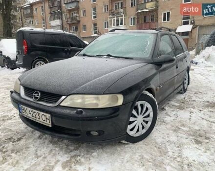 Черный Опель Вектра, объемом двигателя 1.8 л и пробегом 300 тыс. км за 1499 $, фото 1 на Automoto.ua