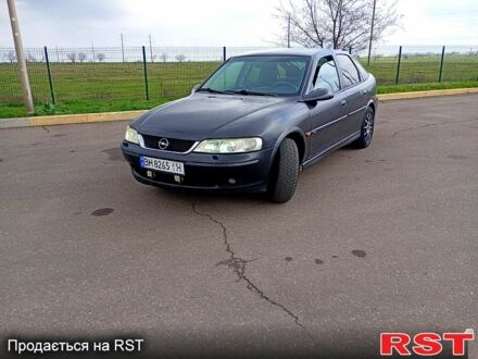 Черный Опель Вектра, объемом двигателя 2 л и пробегом 360 тыс. км за 2700 $, фото 1 на Automoto.ua