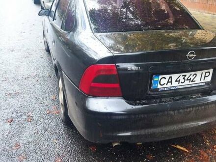 Черный Опель Вектра, объемом двигателя 2 л и пробегом 50 тыс. км за 3500 $, фото 1 на Automoto.ua