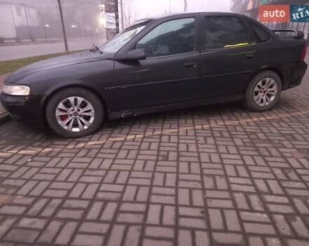 Черный Опель Вектра, объемом двигателя 2 л и пробегом 348 тыс. км за 2200 $, фото 1 на Automoto.ua