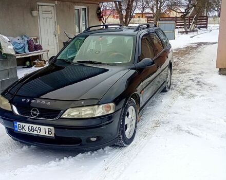 Черный Опель Вектра, объемом двигателя 2 л и пробегом 356 тыс. км за 2000 $, фото 1 на Automoto.ua