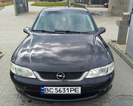 Черный Опель Вектра, объемом двигателя 2.2 л и пробегом 400 тыс. км за 3100 $, фото 1 на Automoto.ua