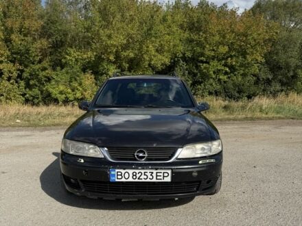 Черный Опель Вектра, объемом двигателя 2.2 л и пробегом 367 тыс. км за 3501 $, фото 1 на Automoto.ua
