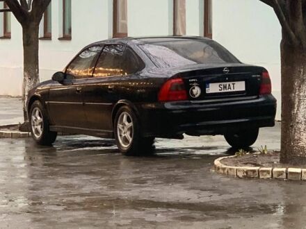 Чорний Опель Вектра, об'ємом двигуна 2 л та пробігом 337 тис. км за 2400 $, фото 1 на Automoto.ua