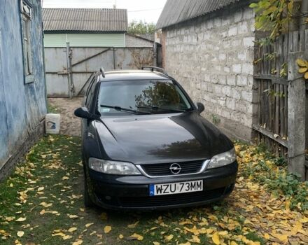 Черный Опель Вектра, объемом двигателя 2.2 л и пробегом 3 тыс. км за 2437 $, фото 1 на Automoto.ua