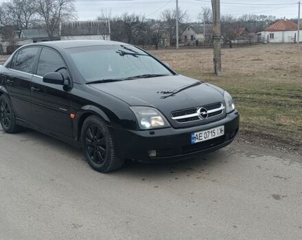 Черный Опель Вектра, объемом двигателя 2.2 л и пробегом 250 тыс. км за 3800 $, фото 1 на Automoto.ua