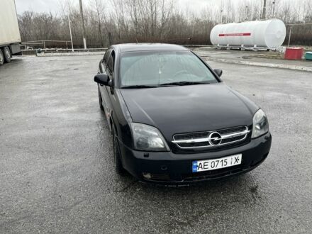 Черный Опель Вектра, объемом двигателя 2.2 л и пробегом 355 тыс. км за 3400 $, фото 1 на Automoto.ua