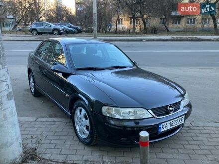Черный Опель Вектра, объемом двигателя 1.8 л и пробегом 181 тыс. км за 5000 $, фото 1 на Automoto.ua