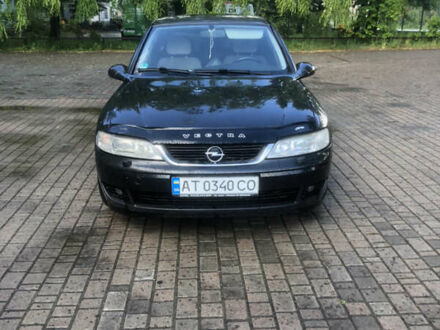 Черный Опель Вектра, объемом двигателя 2.2 л и пробегом 311 тыс. км за 3200 $, фото 1 на Automoto.ua