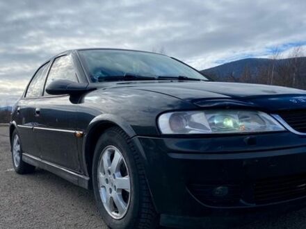 Черный Опель Вектра, объемом двигателя 2.2 л и пробегом 325 тыс. км за 2900 $, фото 1 на Automoto.ua